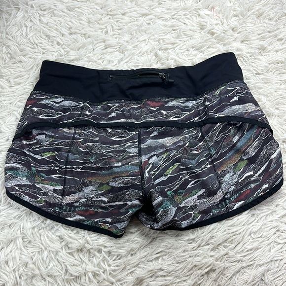 Lululemon Speed Short (2 1/2") Mini Sweatr Multi Black / Black - Picture 4 of 6